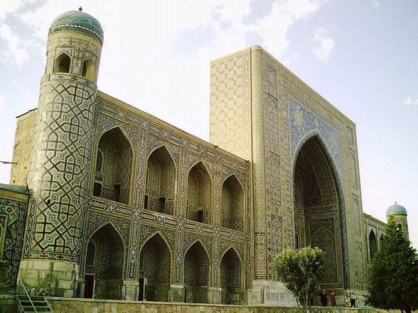 Медресе Тилля-Кари. Фото: Nikolaus/wikimedia.org Медресе Тилля-Кари. Фото: Nikolaus/wikimedia.org