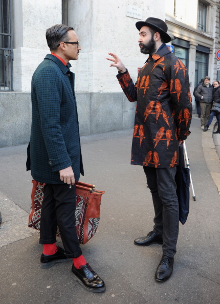 вулична мода, показ мод, street style, Мілан Найяскравіші гості на Тижні моди в Мілані. Фото: Pier Marco Tacca/Getty Images