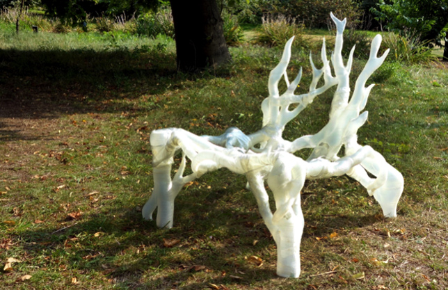 Eric-Klarenbeek_Chair_Dezeen-and-Mini-Frontiers_644.jpg