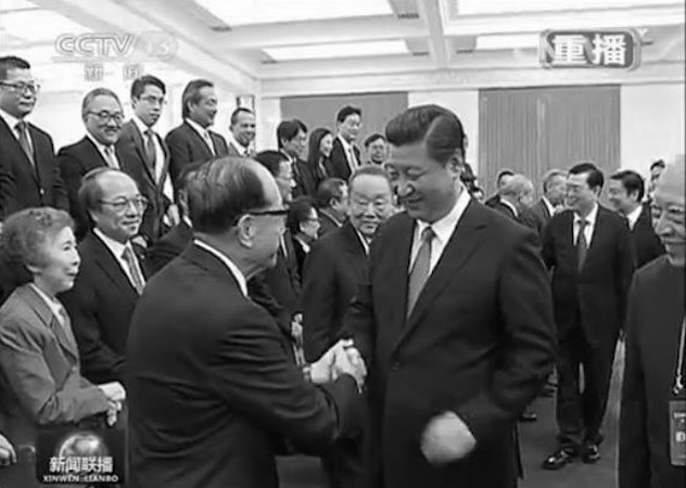Сі Цзіньпін, Гонконг, демократія, вибори, компартія, комуністична партія 22 вересня Сі Цзіньпін зустрівся з делегацією бізнесменів із Гонконга