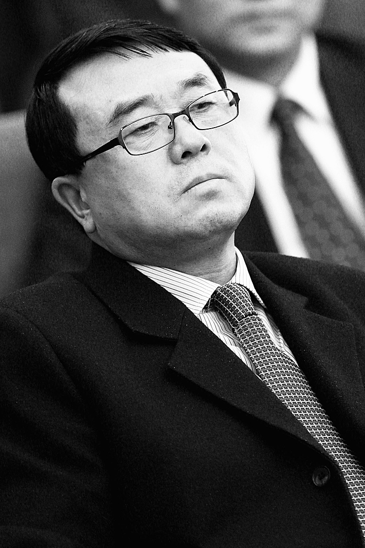 Опальний чиновник прискорює розвал компартії Китаю