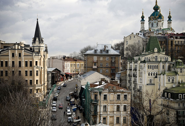 Цегла з Андріївського продається в інтернеті по 1500 грн