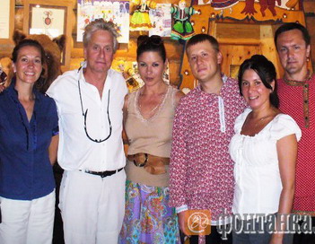 Майкл Дуглас не теряет оптимизма