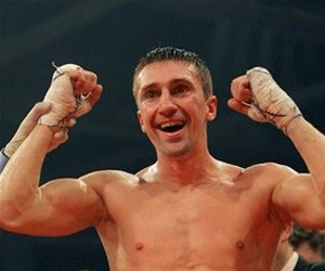 Сенченко защитил титул чемпиона мира WBA