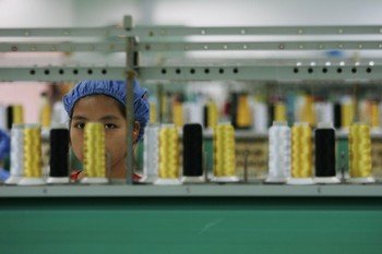 У Китаї для компаній Гонконгу настають скрутні часи