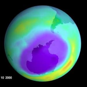 Озонова діра над Антарктикою досягла рекордного розміру