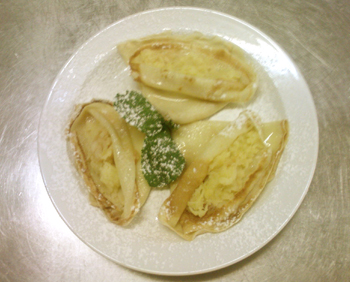 Блинчики с яблоком и мятой