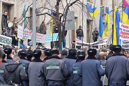 Під загрозою свобода мирних зібрань — активісти