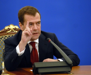 Медведев: «Не в Украине, а на Украине»