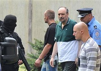 Військовий злочинець Горан Хаджич екстрадований до Гааги