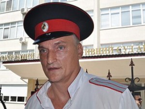 Атамана казачьей общины выдворили в Россию, которая также не приняла его
