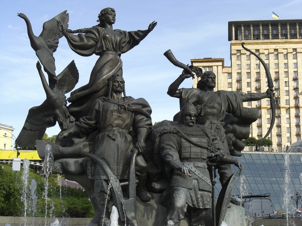 Межі Києва розширять