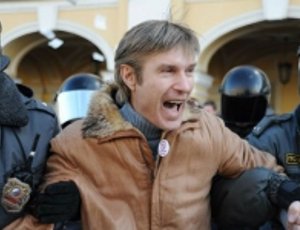 90 осіб затримали в Петербурзі після націоналістичної акції