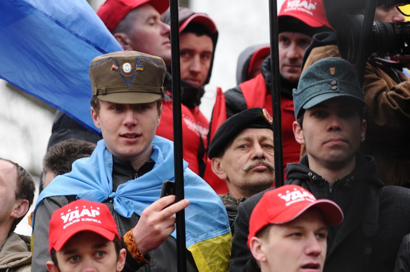 Мітинги із завищеними цілями можуть зашкодити опозиції — експерти