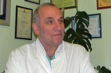 У Львові вбили відомого викладача та лікаря