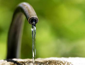 Десятки людей отравились водопроводной водой в Макеевке