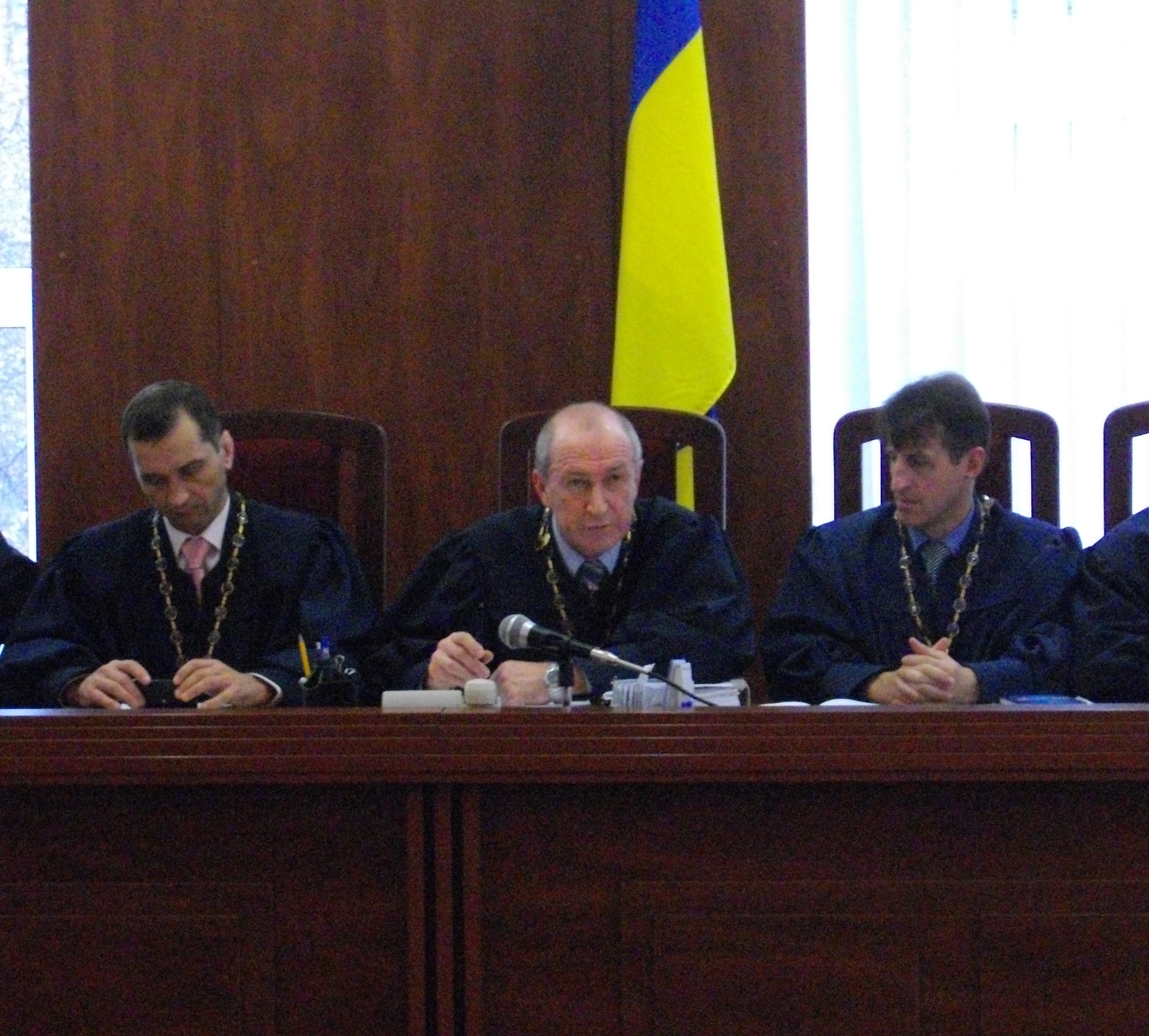 Яценюк: пенсії мають бути перераховані за новим розміром