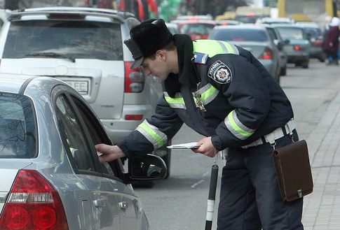 В Украине вступили в силу два новых документа для ГАИ