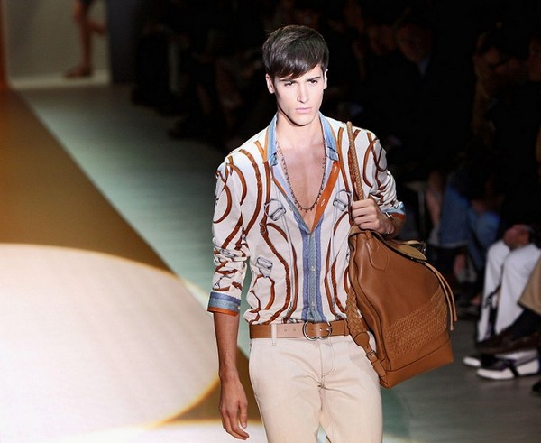 Мужская коллекция Gucci весна-лето 2011 на миланской Неделе моды. Фоторепортаж