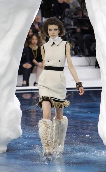 Коллекция Chanel на парижской Неделе моды. Фоторепортаж