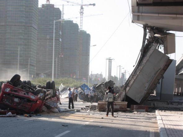 В Китае обрушился новый крупнейший мост