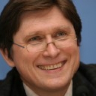 Год Змеи может стать неожиданным в политической сфере — аналитик