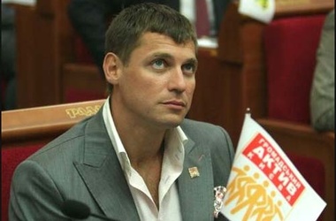 Депутат Александр Пабат сможет видеть