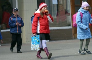 Каникулы для киевских школьников продлены на три дня