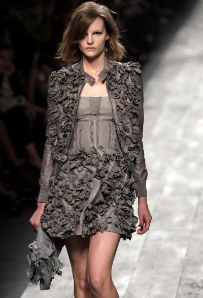 Коллекция Lanvin сезона весна-лето 2010 на Неделе моды в Париже. Фотообзор