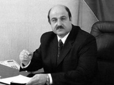 Янукович отбыл в Енакиево хоронить мэра