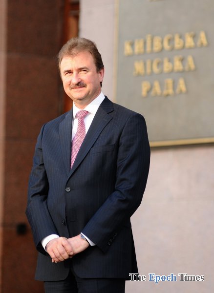 Депутаты ограбили киевлян – Попов