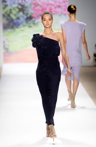 Коллекция от Tibi ‘Весна 2010’. Фоторепортаж