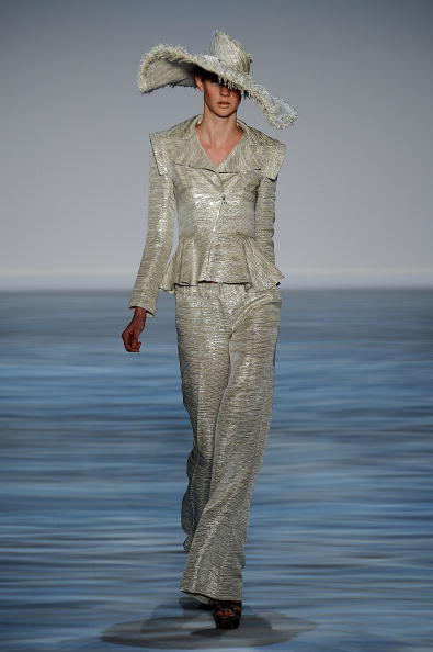 Неделя моды Mercedes-Benz весна-лето 2010 в Нью-Йорке: коллекция от Christian Siriano