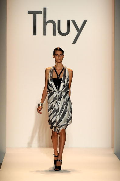 Коллекция от Thuy Весна 2010. Фоторепортаж