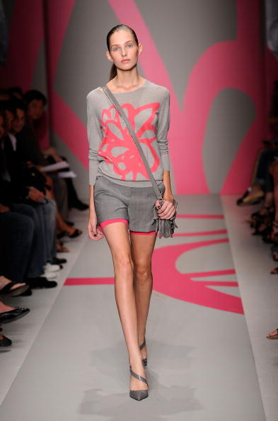 Коллекция DKNY Весна 2010. Фоторепортаж