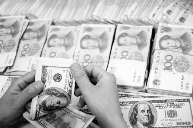 У Китаї усунули чиновника, що заволодів 68 будинками