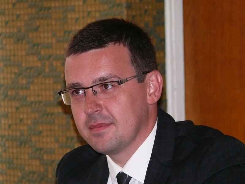 4b505b9c84a68d92a6b342b8ccb5e8d2