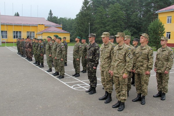 На Львовщине прошли военные учения «Светлая лавина – 2014»