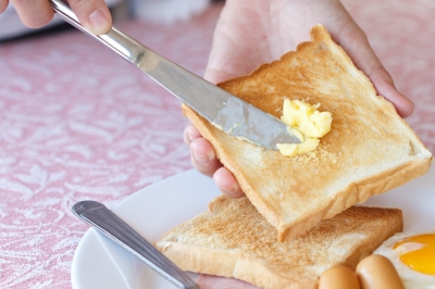Россия запретила ввозить сыроподобные продукты из Украины