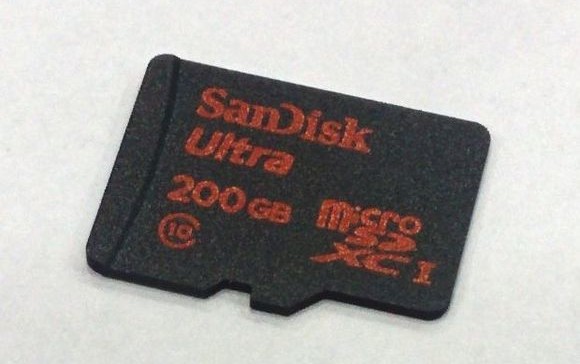 Sandisk создал флеш-карту microSD рекордного объёма