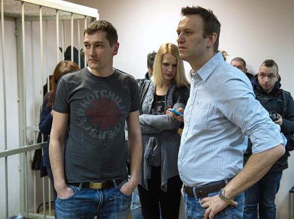 Навальному дали 3,5 года условно, брата отправили в колонию
