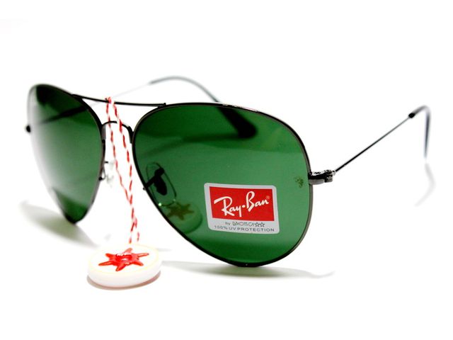 solntsezashchitnyye-ochki-ray-ban-2028-c1