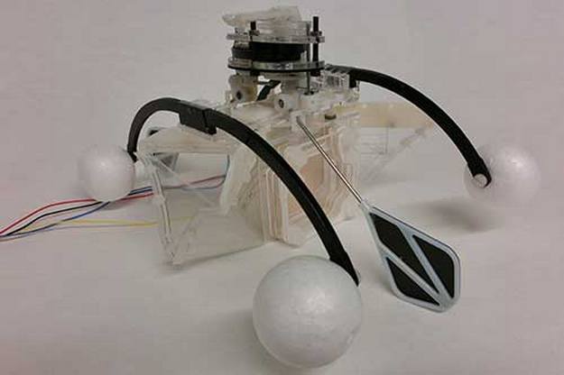 row-bot-article_row-bot_with_its_mouth_open_credit_hemma_philamore