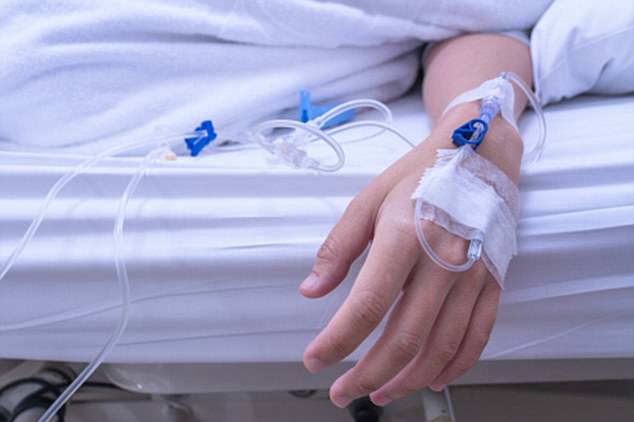 41211f1500000578-4573914-image-a-1_1496678857324