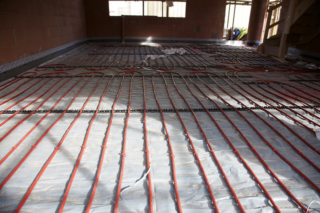 16794183832_7096e881cf_z