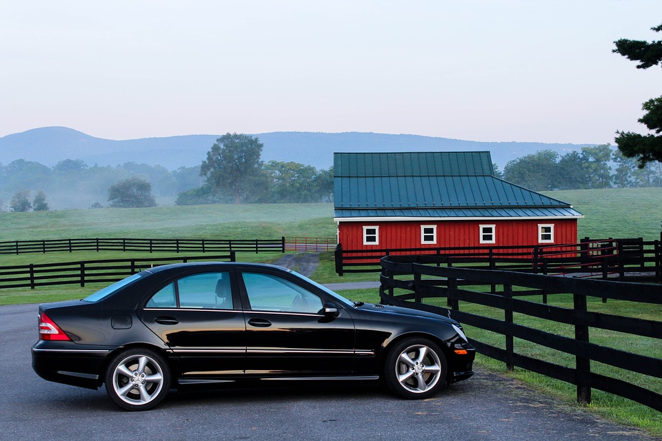 automobile-176989_960_720