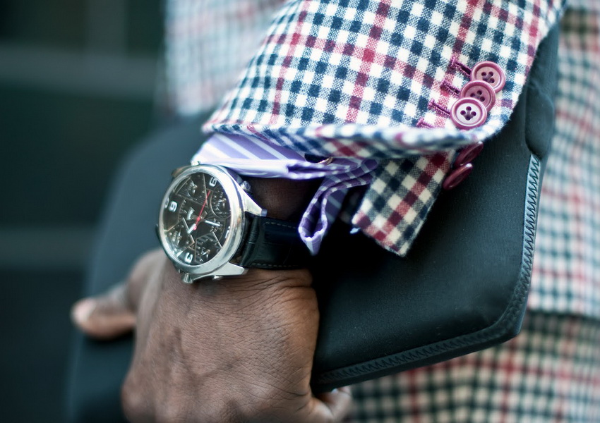 epochtimescomua_naruchnye_chasy_dlya_muzhchin_ot_21