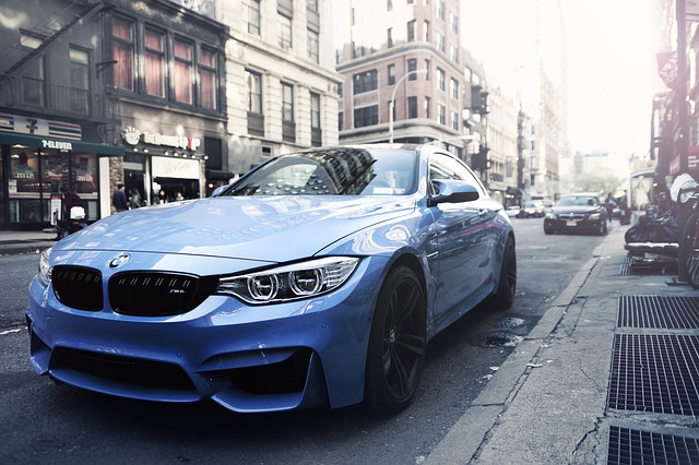 “Клейка и клепка”: новый метод ремонта кузова BMW