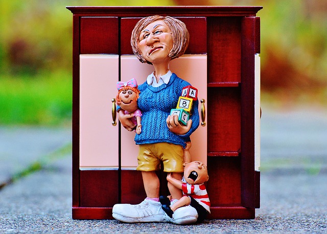 baby-sitter-1079942_640