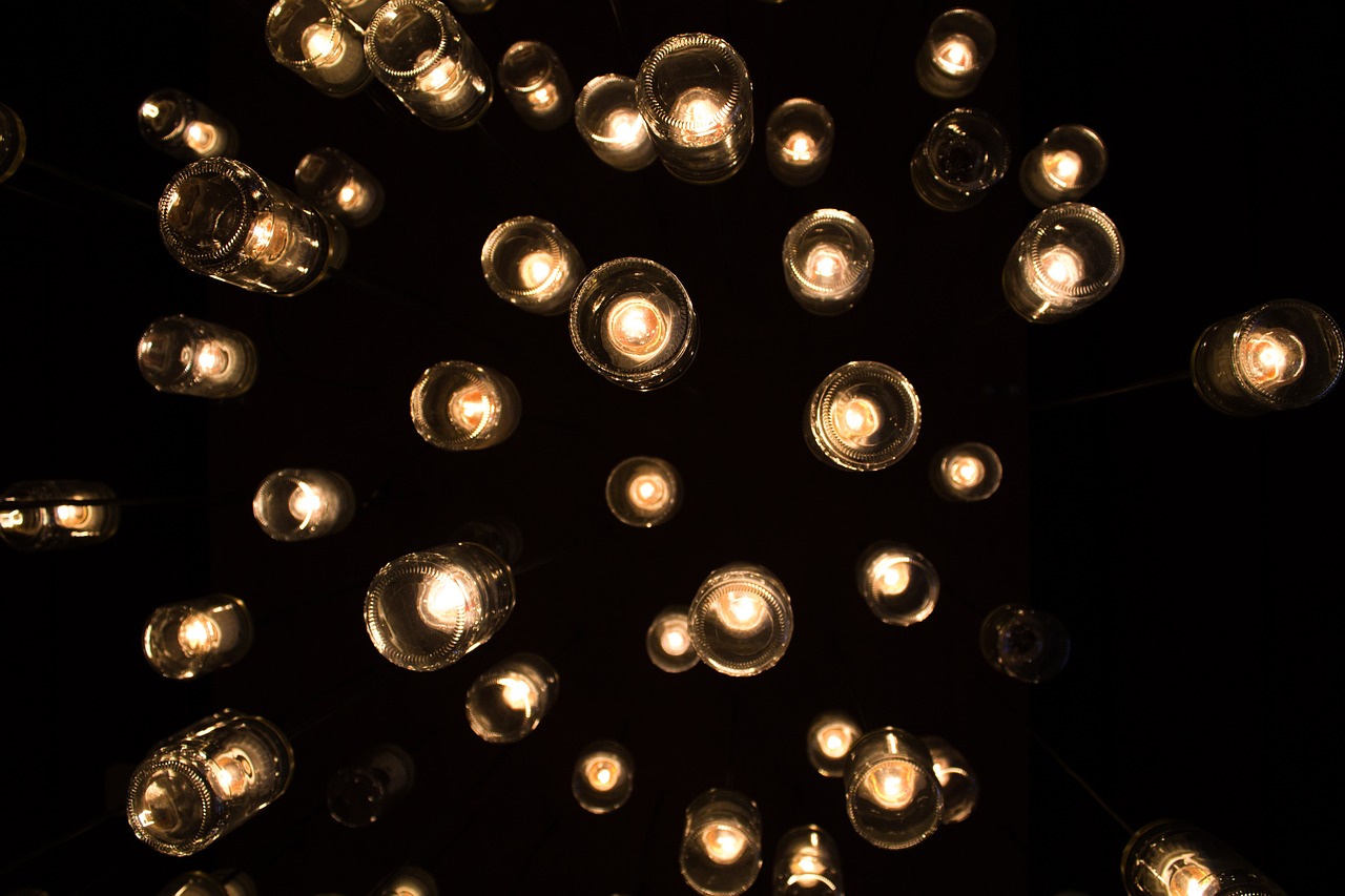 spotlights-1784784_1280